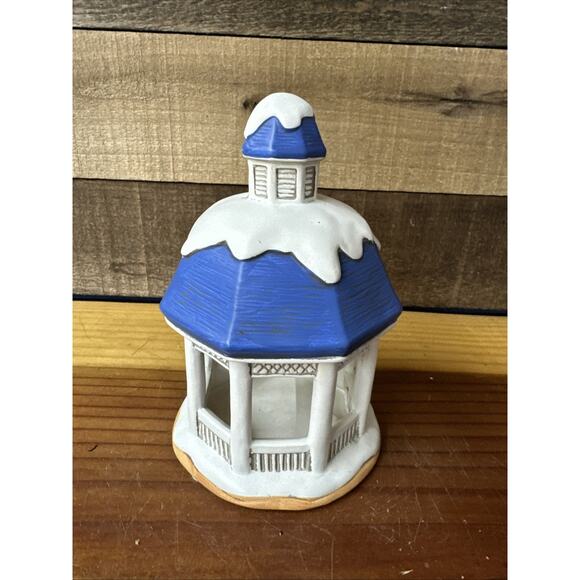 Lefton Colonial Village Blue Gazebo #00227 Christmas Holiday Vtg 1991 CHRISTMAS - Picture 3 of 5